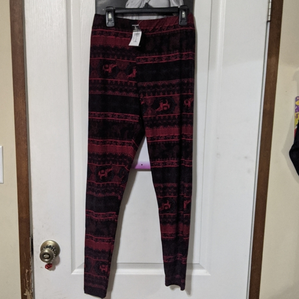 SALE Rue21 Boho Bohemian Aztec Red and Black Elephant Leggings Large/Extra Large